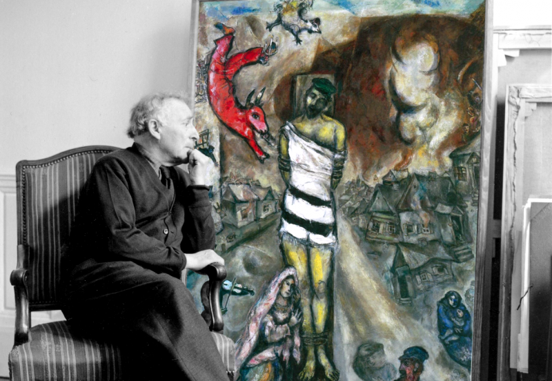 Marc Chagall vor dem Gemälde "Der Märtyrer", um 1948, Filmstill; © Archives Marc et Ida Chagall, Paris