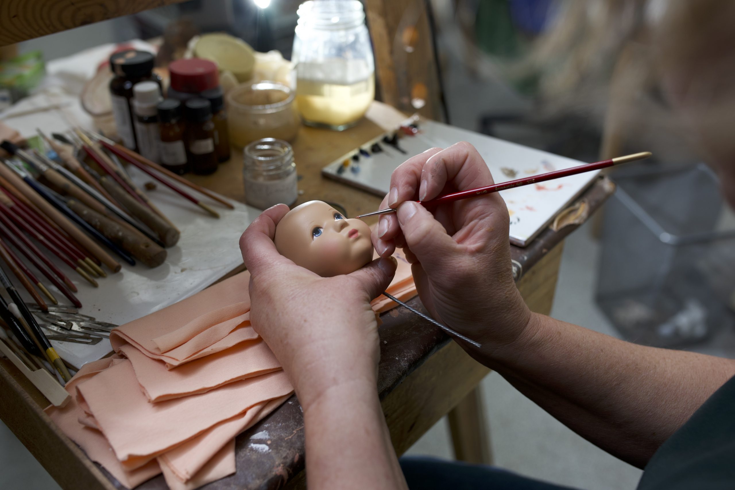 Augenmalerei, Käthe Kruse Manufaktur, Donauwörth, 2025